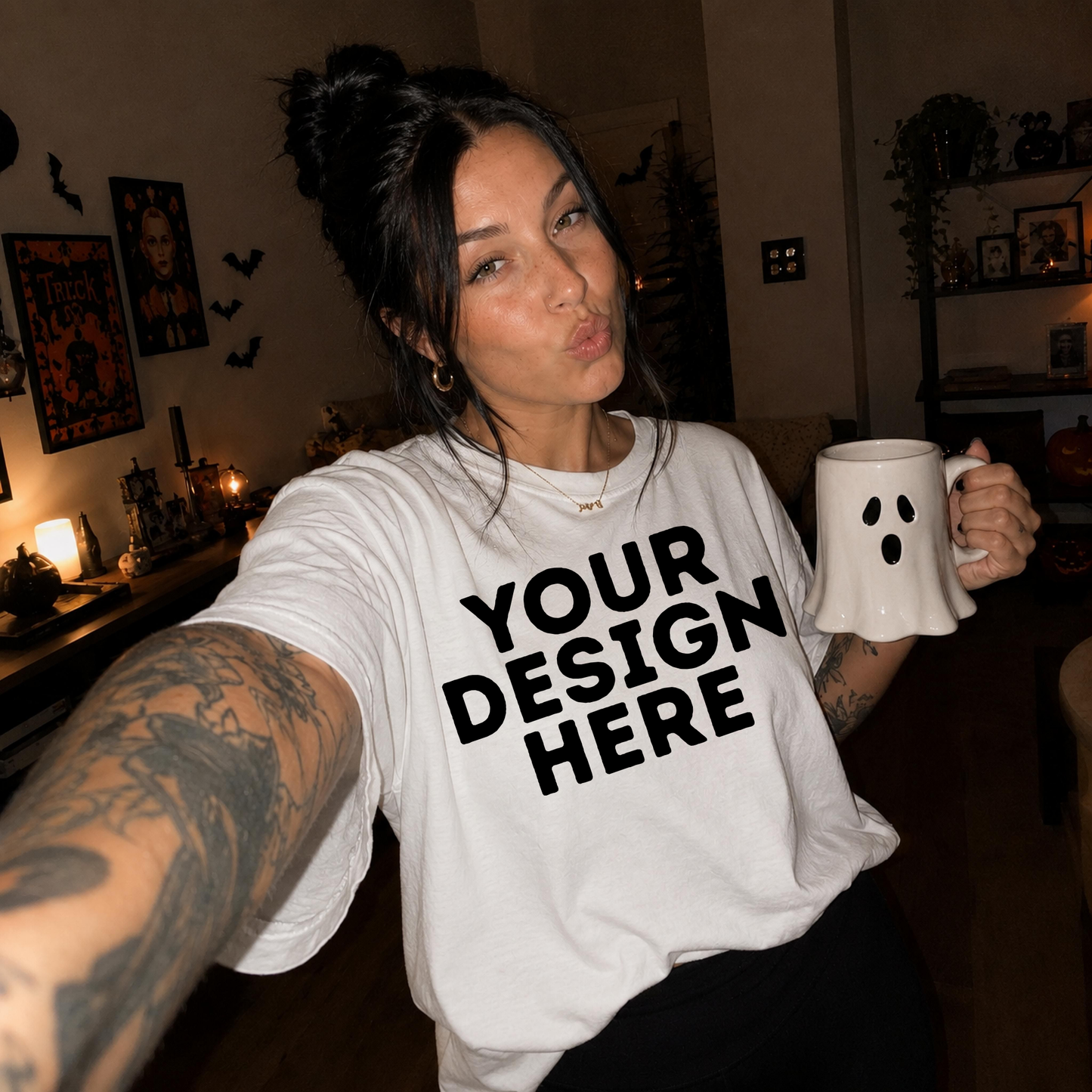 SELFIE GHOST MUG WHITE MOCKUP