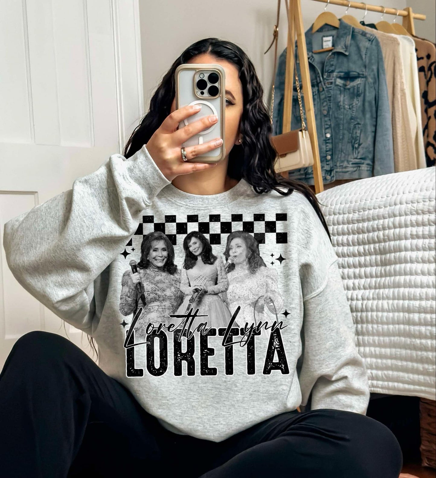 LORETTA COLLAGE DIGITAL DESIGN