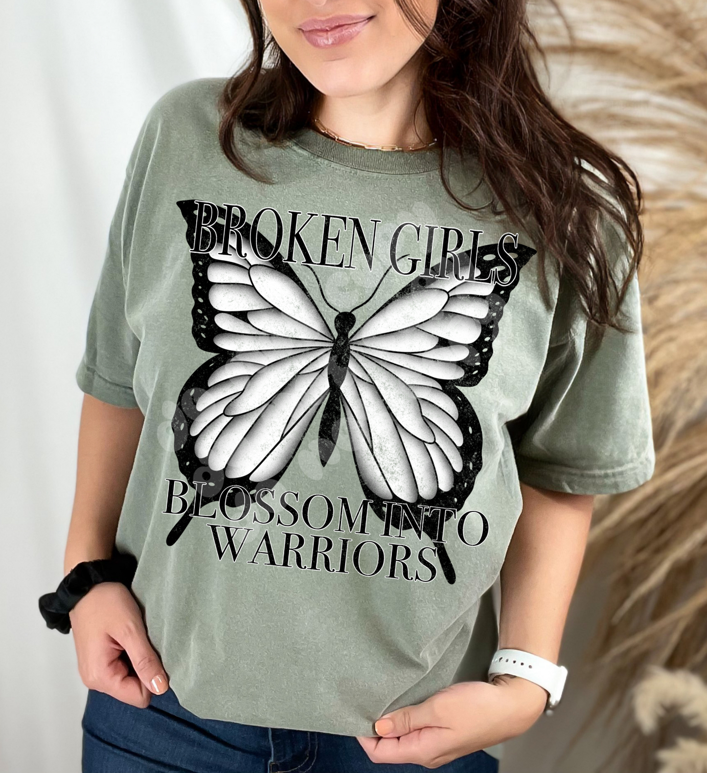 BROKEN GIRLS PNG Design *NO LICENSING REQUIRED*