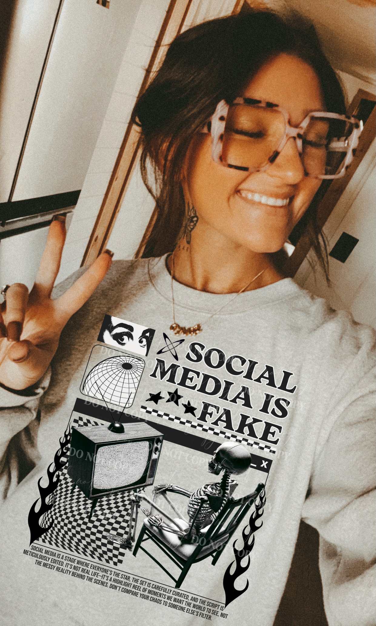 Social Media Is Fake PNG Design *NO LICENSING REQUIRED*