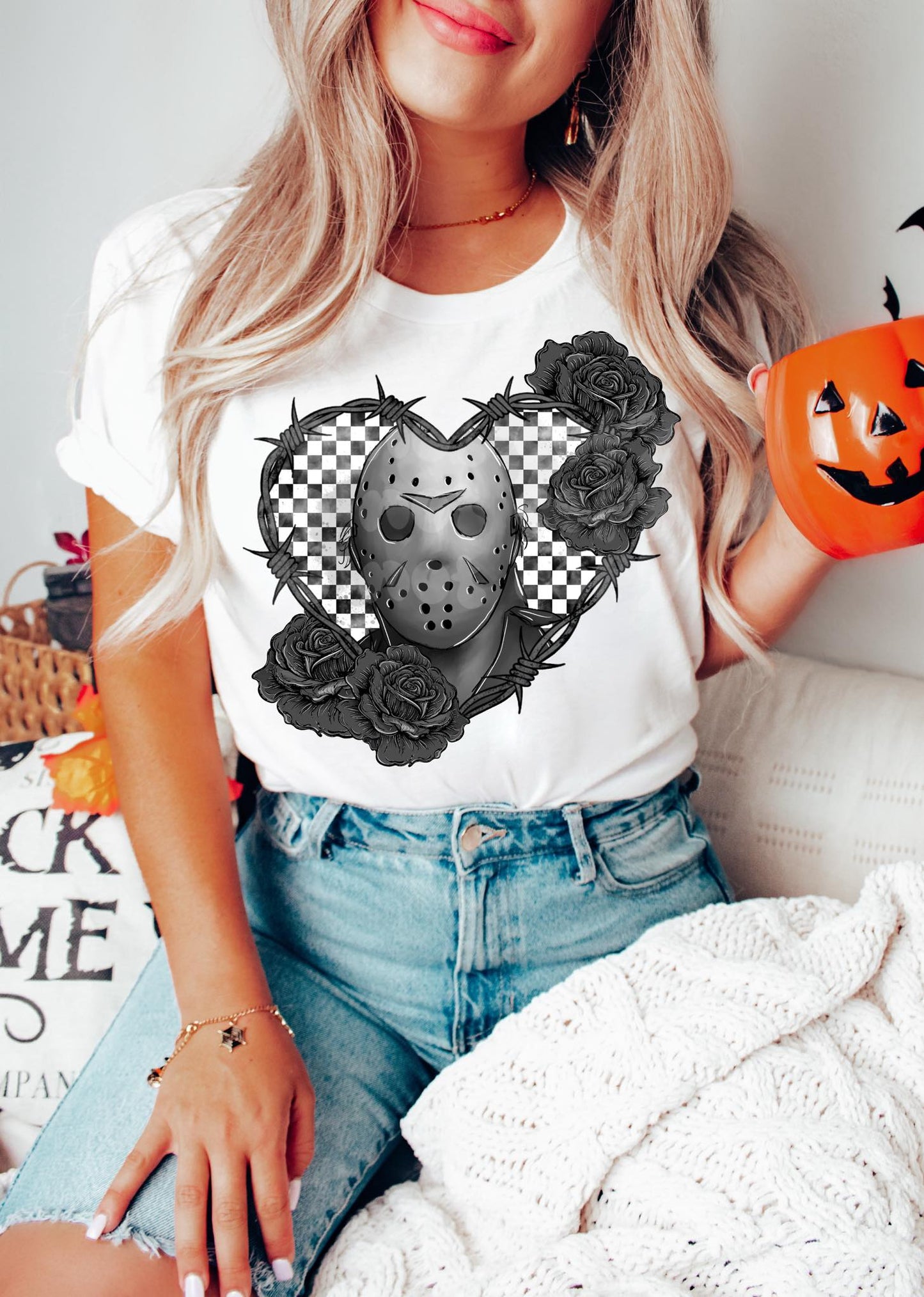 GRAYSCALE HEART HORROR MAMA BOY PNG DESIGN